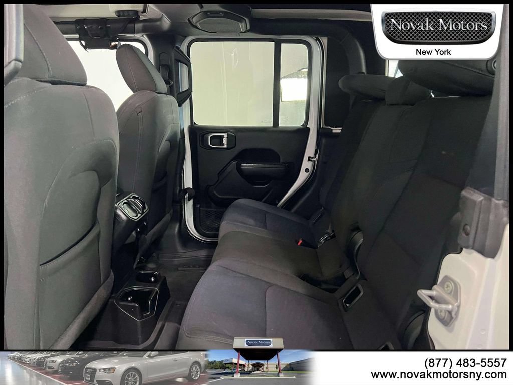Used 2022 Jeep Gladiator Sport AWD/4WD image 13