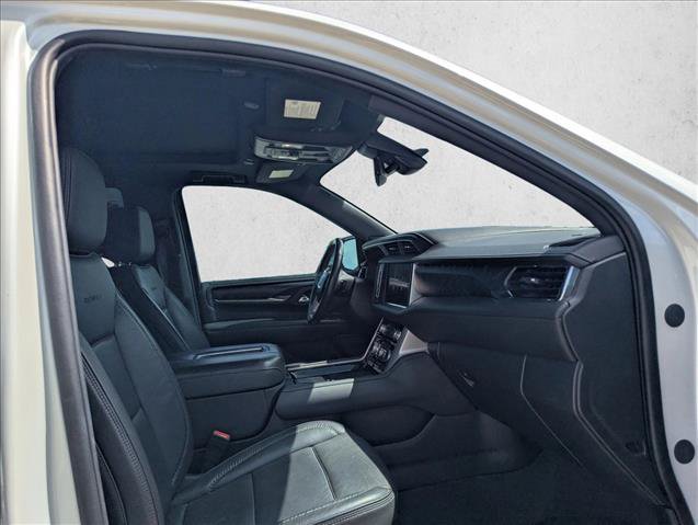 Used 2022 GMC Yukon Denali AWD/4WD image 15