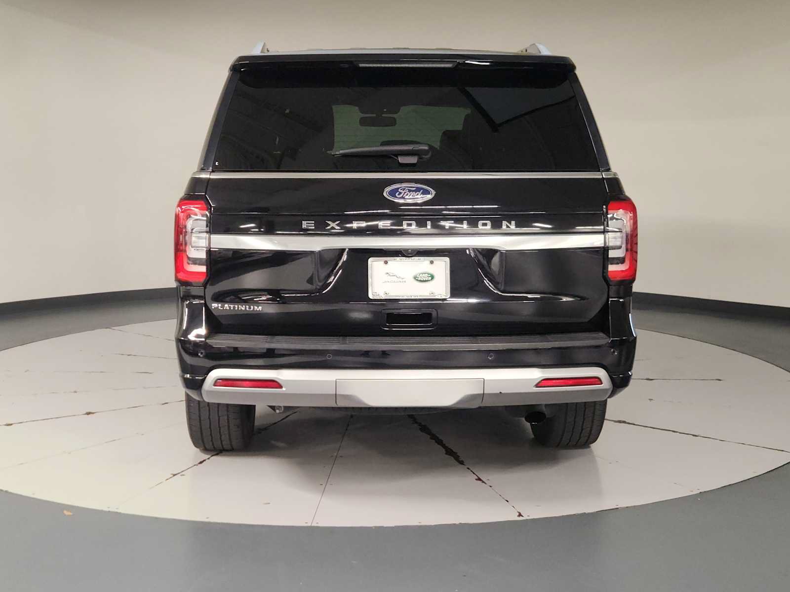 Used 2023 Ford Expedition Platinum RWD image 10