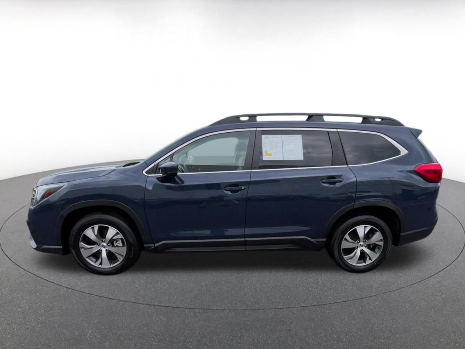 Used 2024 Subaru Ascent Premium w/ Convenience Package AWD/4WD image 8