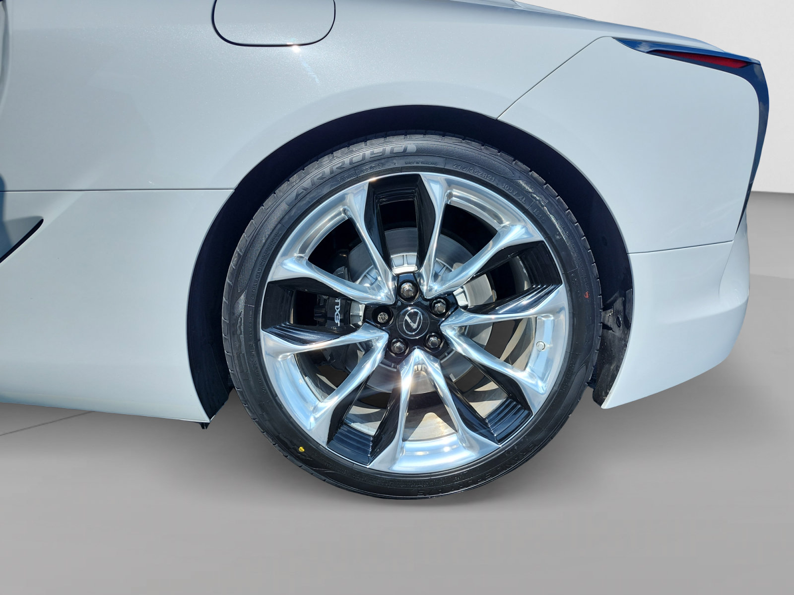 Used 2021 Lexus LC 500 Coupe w/ Performance Package RWD image 14