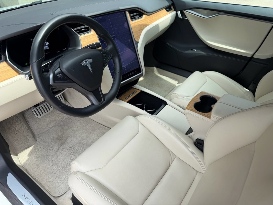 Used 2019 Tesla Model S Performance AWD/4WD image 2