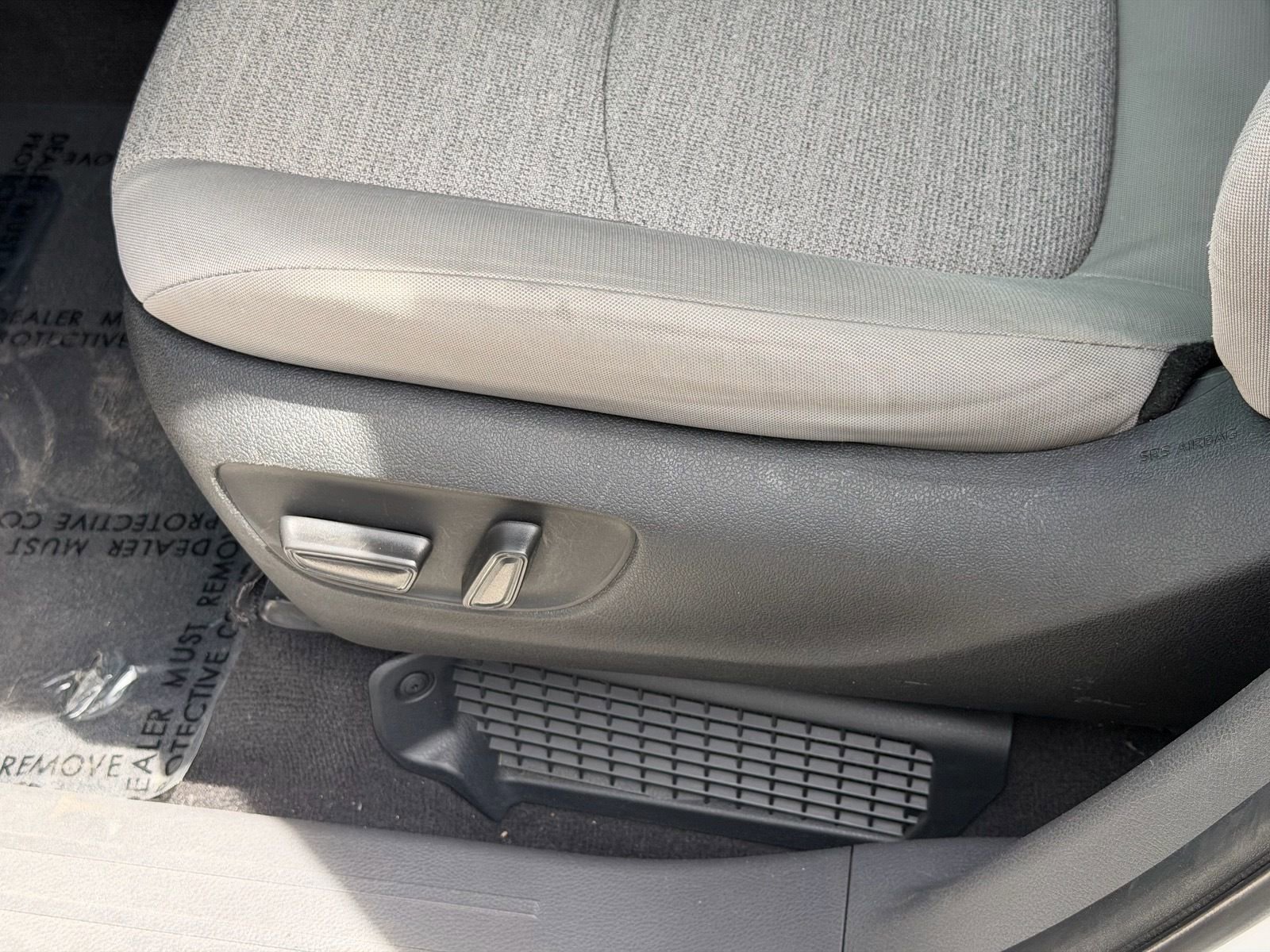 Used 2023 Toyota Sienna LE image 18