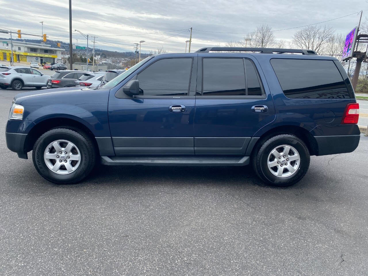 Used 2014 Ford Expedition XL image 6