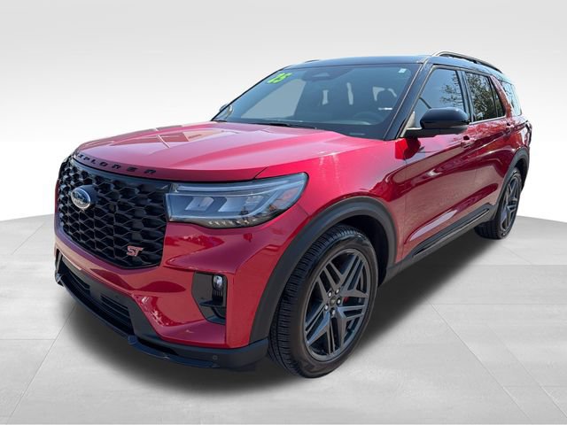 Used 2025 Ford Explorer ST AWD/4WD image 3