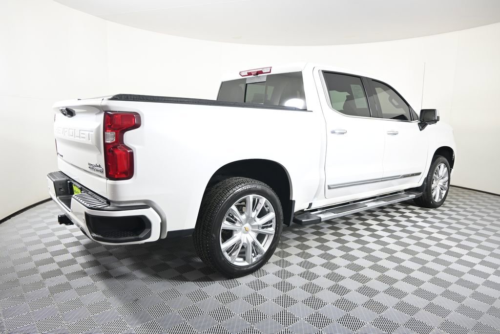 Used 2022 Chevrolet Silverado 1500 High Country w/ High Country Premium Package image 7