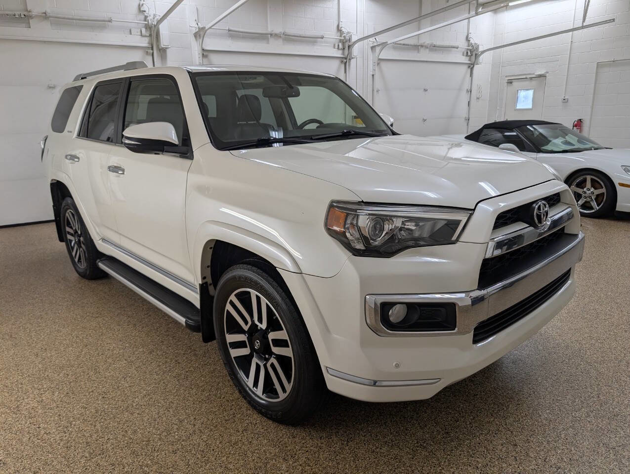 Used 2017 Toyota 4Runner Limited AWD/4WD image 5