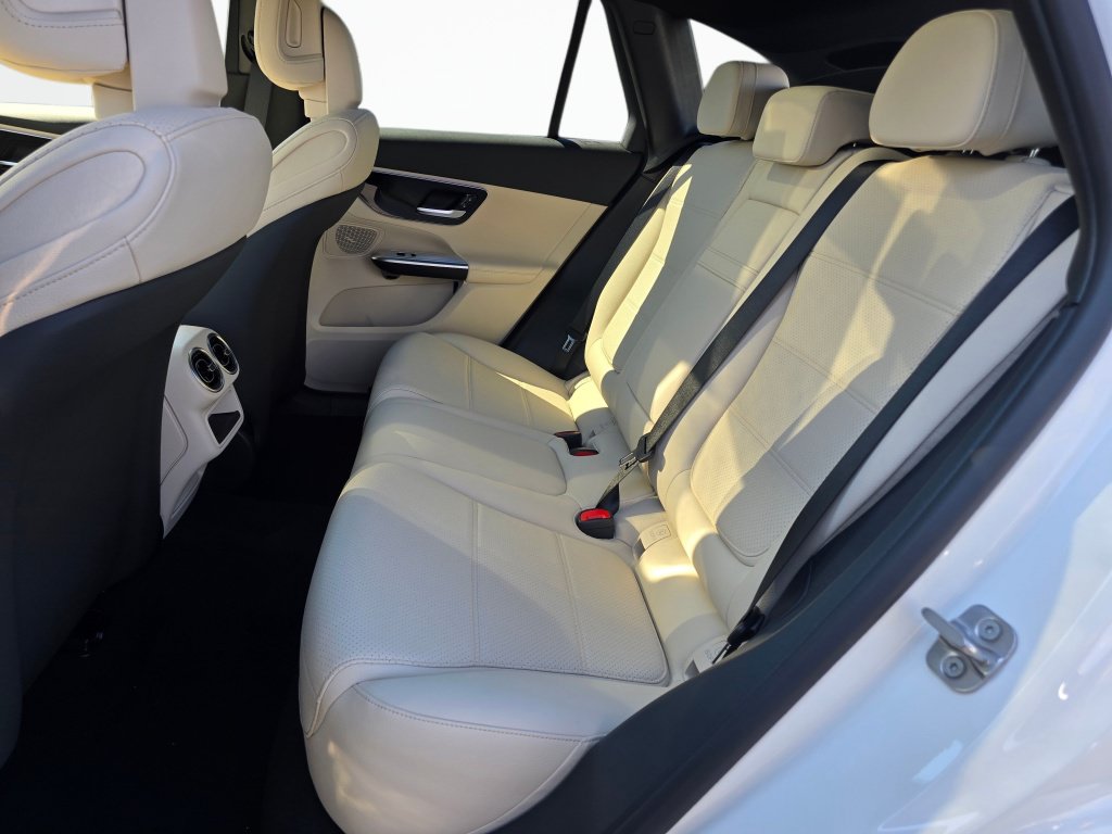 New 2027 Mercedes-Benz GLC 300 4MATIC image 17