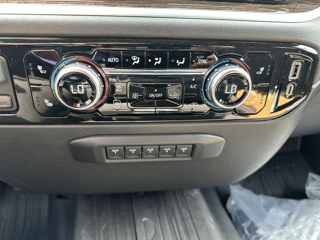 New 2026 GMC Sierra 2500 SLE w/ SLE Value Package; AWD/4WD image 19