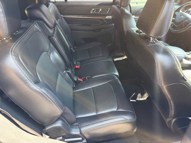 Used 2019 Ford Explorer Limited w/ Class III Trailer Tow Package FWD image 17
