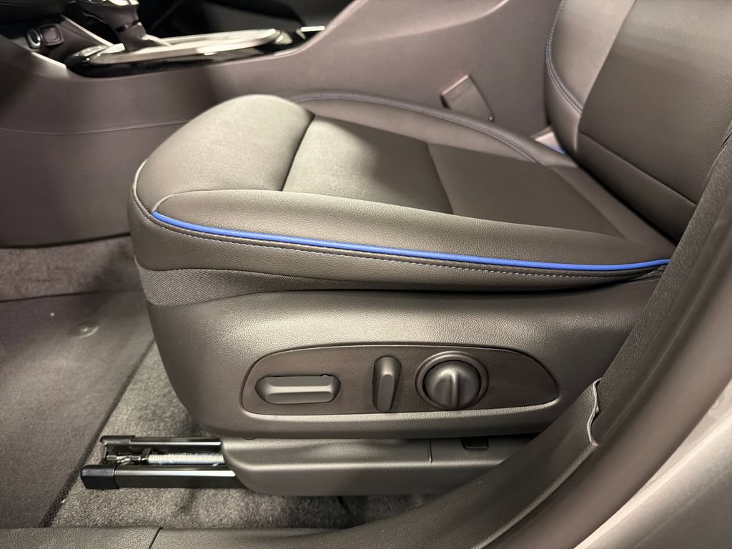 New 2026 Buick Envista Sport Touring w/ Convenience I Package FWD image 20