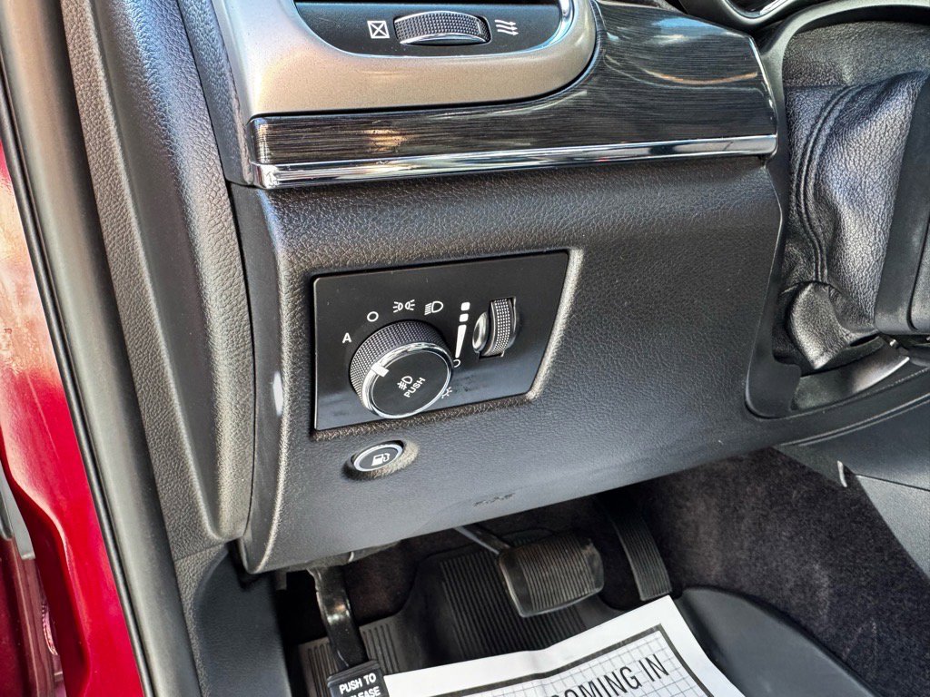 Used 2017 Jeep Grand Cherokee Trailhawk image 18