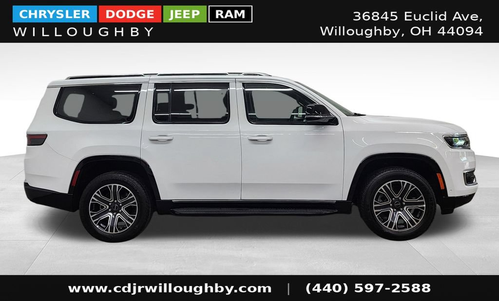 Certified 2025 Jeep Wagoneer Series II w/ 8-Passenger Seating Package AWD/4WD image 4
