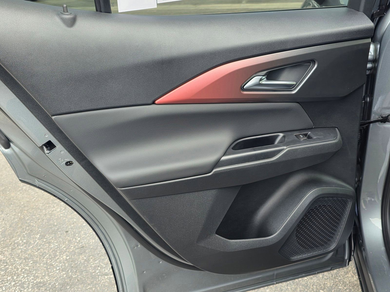 New 2026 Chevrolet Equinox EV RS image 15