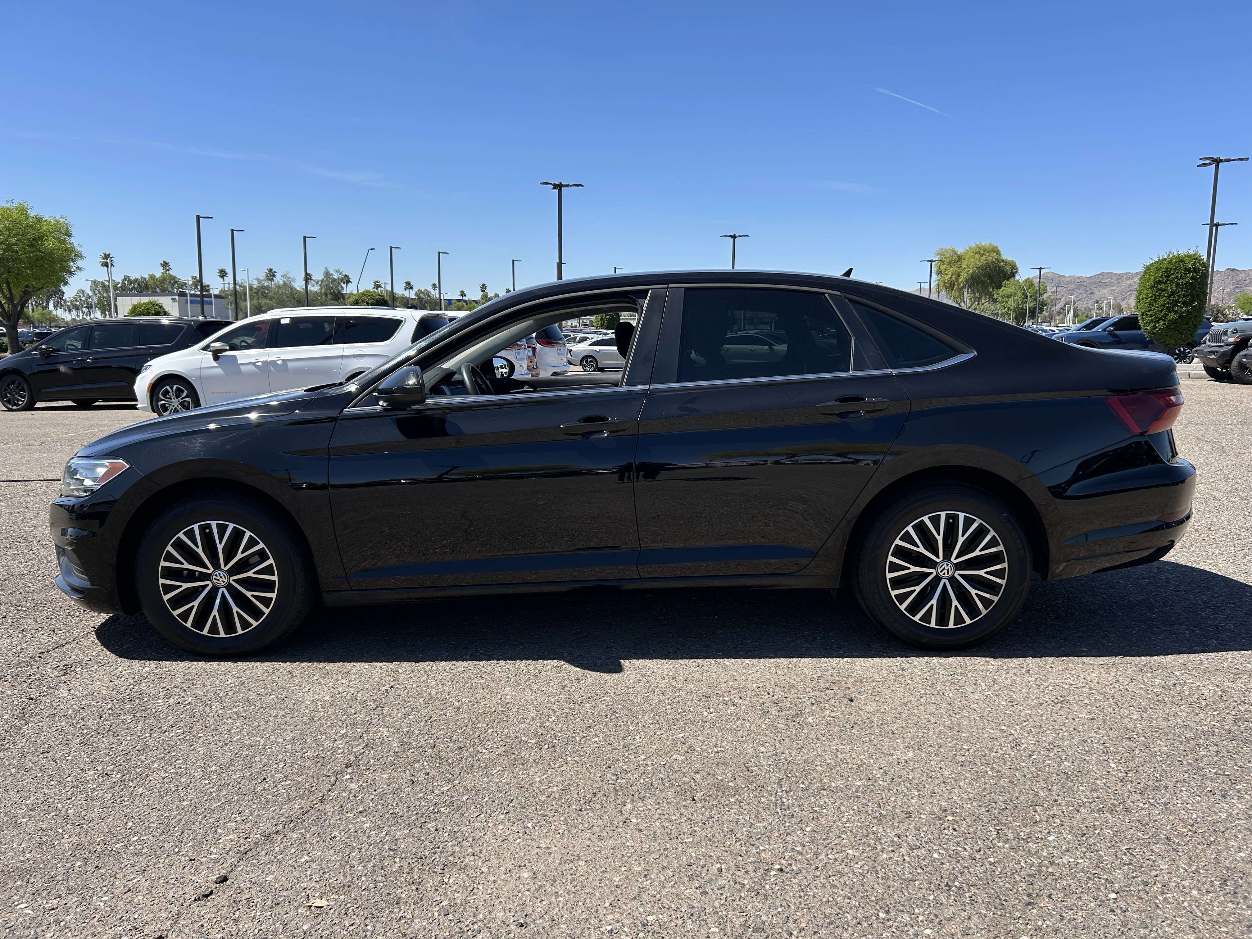 Used 2021 Volkswagen Jetta S w/ Driver Assistance Package image 3
