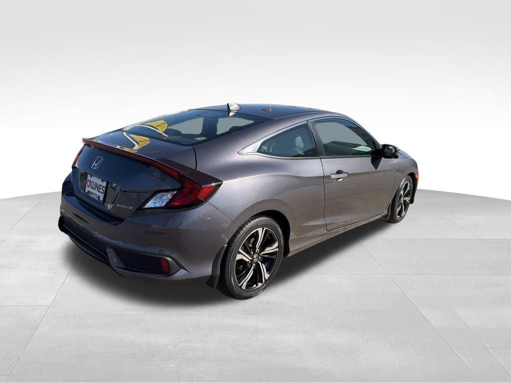 Used 2018 Honda Civic Touring image 8