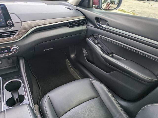 Used 2022 Nissan Altima 2.5 Platinum AWD/4WD image 16