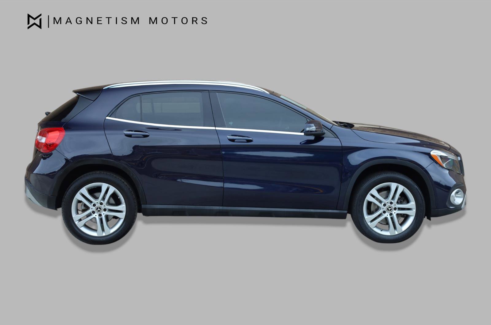 Used 2018 Mercedes-Benz GLA 250 4MATIC w/ Premium Package image 3