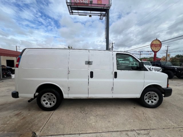 Used 2009 Chevrolet Express 1500 RWD image 4