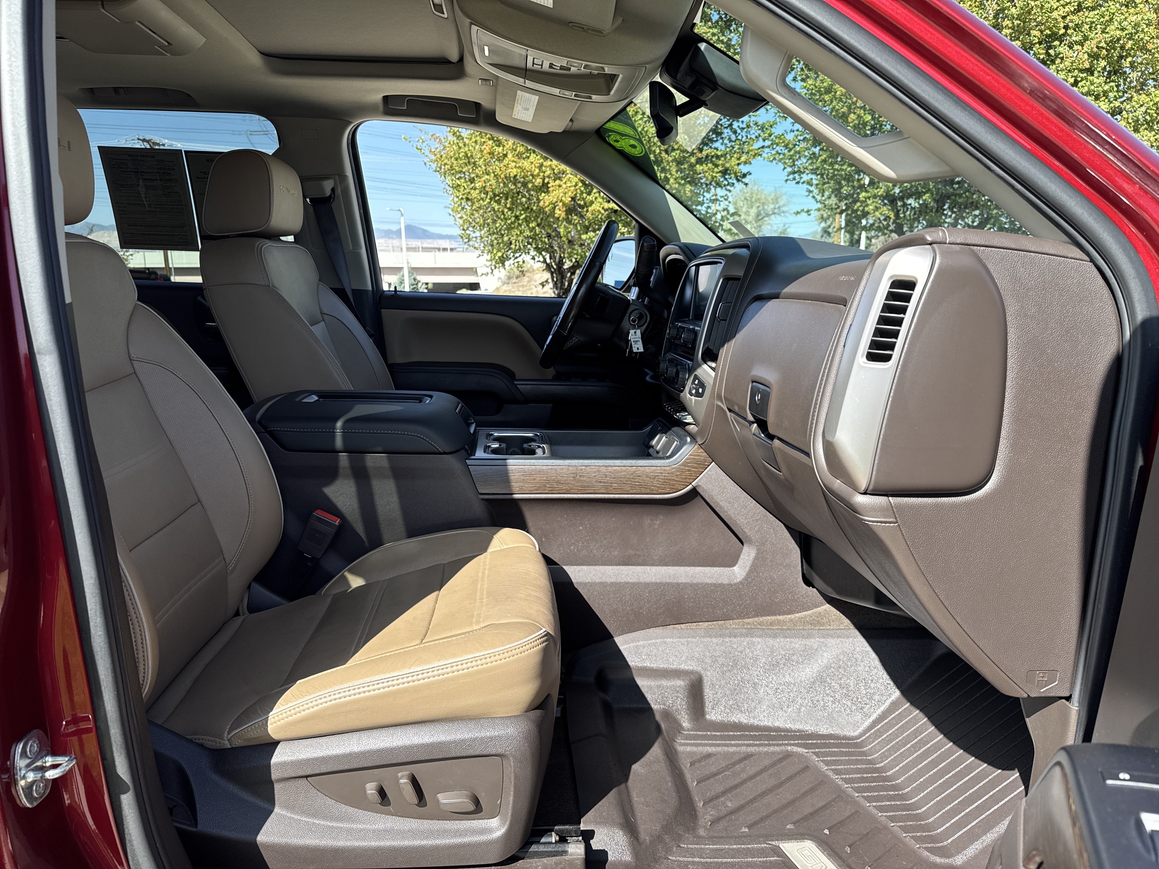 Used 2018 GMC Sierra 1500 Denali AWD/4WD image 23