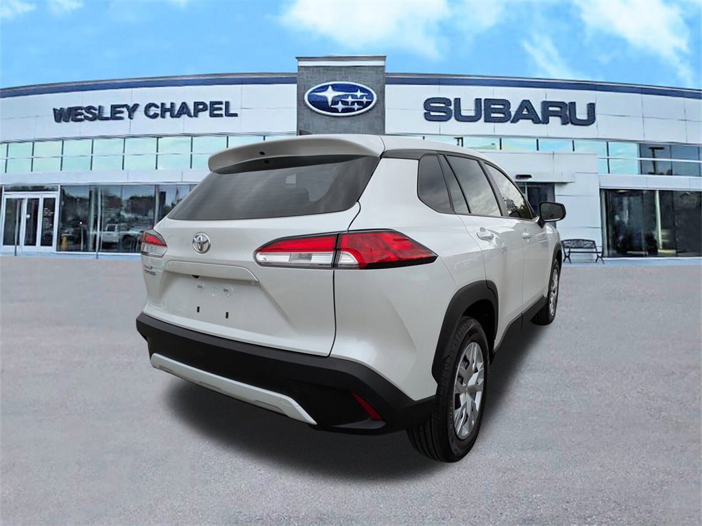 Used 2025 Toyota Corolla Cross L image 5