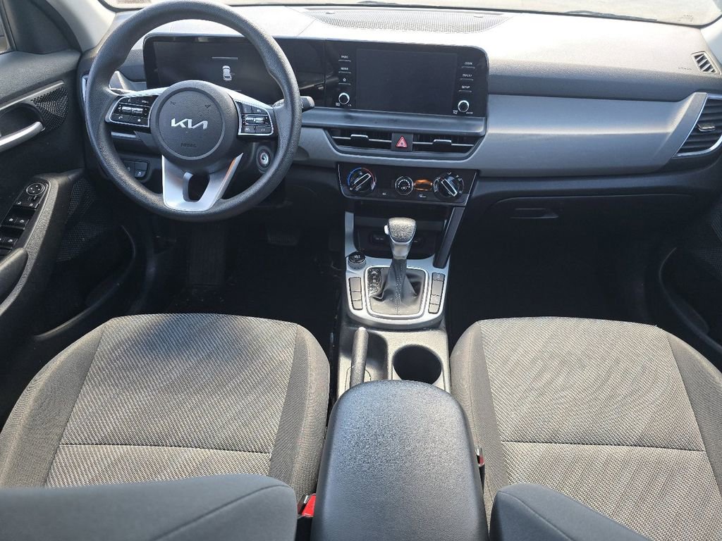 Used 2024 Kia Seltos LX AWD/4WD image 19