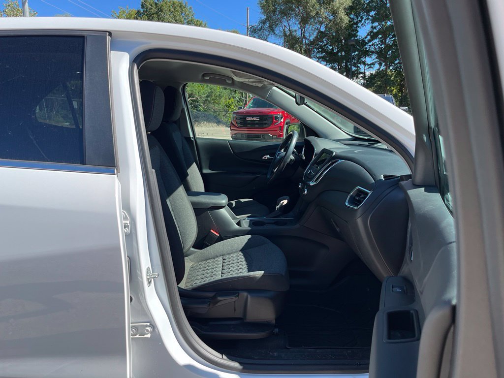 Used 2022 Chevrolet Equinox LT FWD image 36