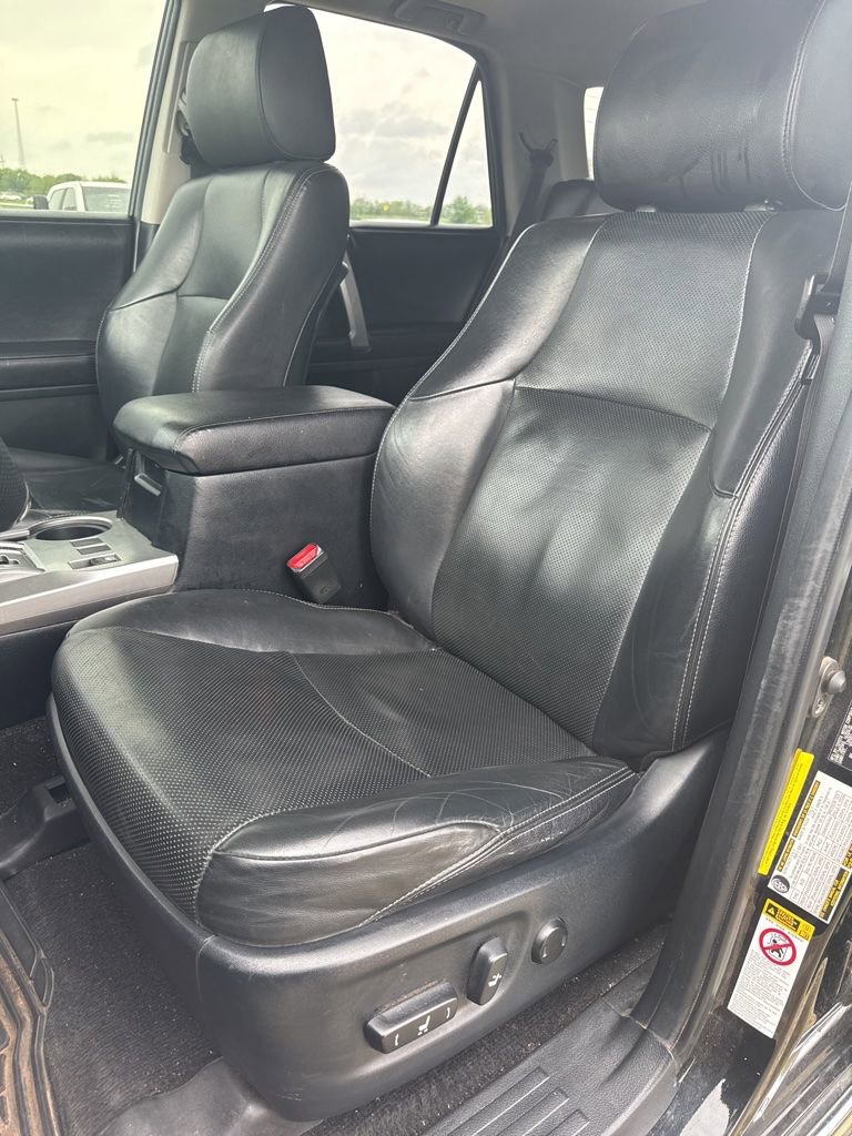 Used 2019 Toyota 4Runner Limited AWD/4WD image 8