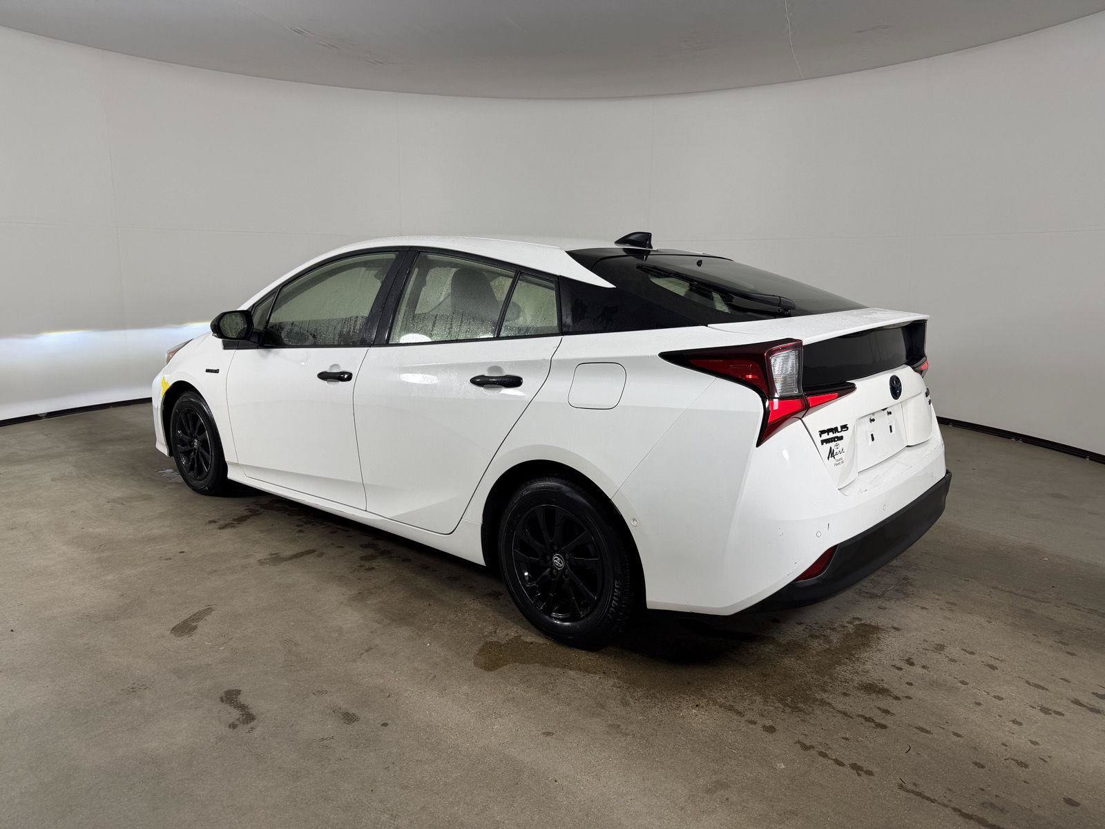Used 2022 Toyota Prius AWD image 10