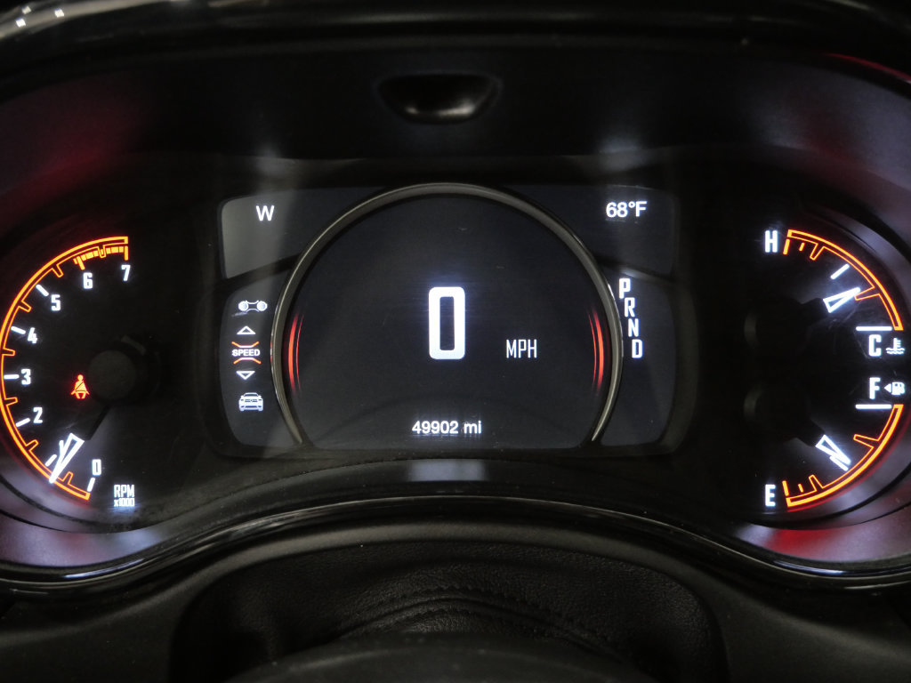 Used 2022 Dodge Durango R/T w/ Blacktop Package AWD/4WD image 16
