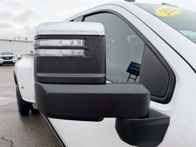 Used 2022 Chevrolet Silverado 3500 High Country image 13