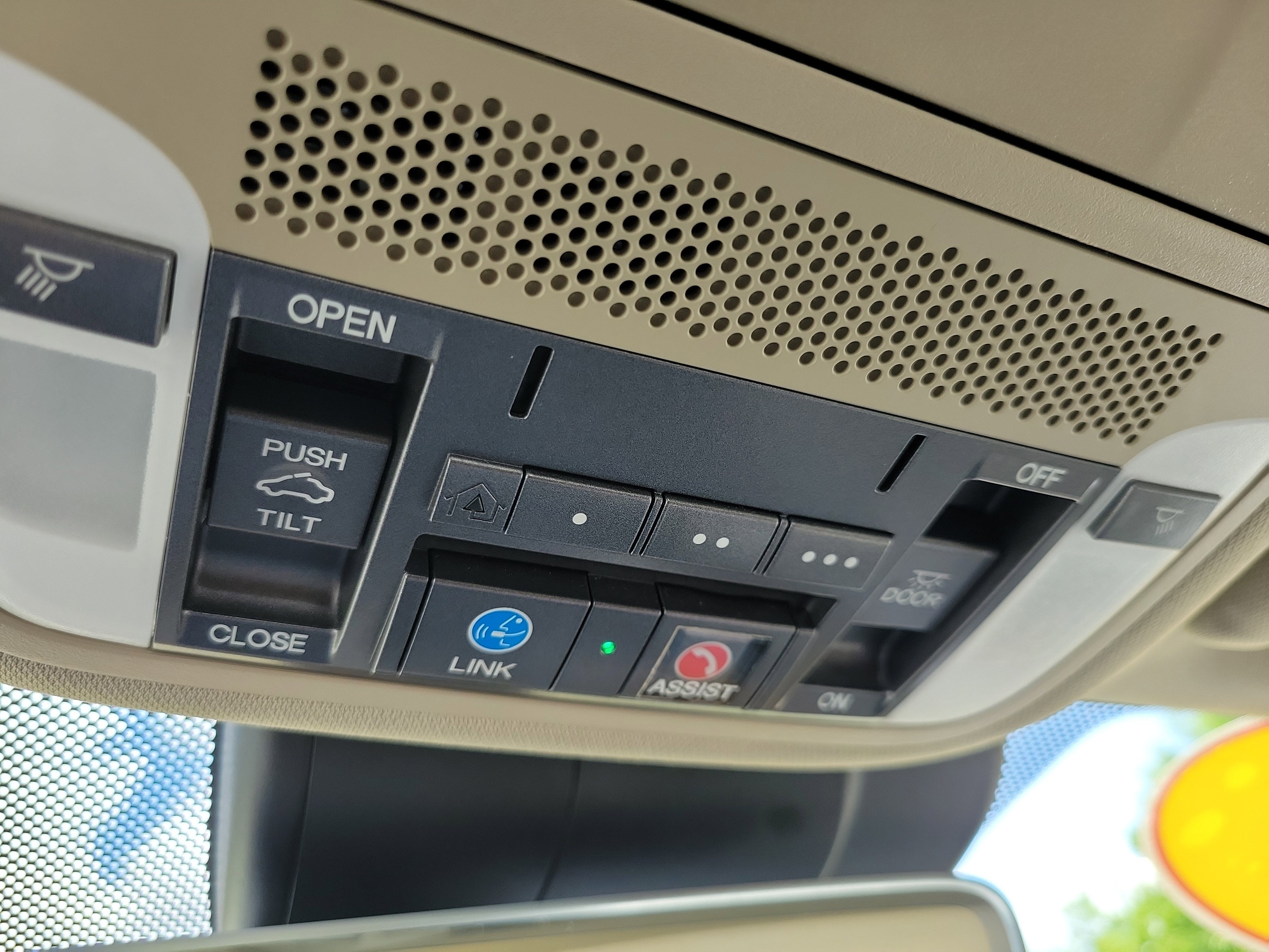 Used 2020 Acura TLX V6 w/ Technology Package image 18