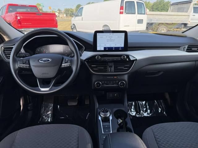 Used 2020 Ford Escape SE AWD/4WD image 16