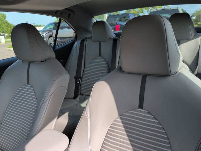 Certified 2021 Toyota Camry SE w/ Cold Weather Package FWD image 8