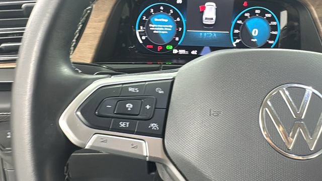 Used 2025 Volkswagen Atlas SE AWD/4WD image 22