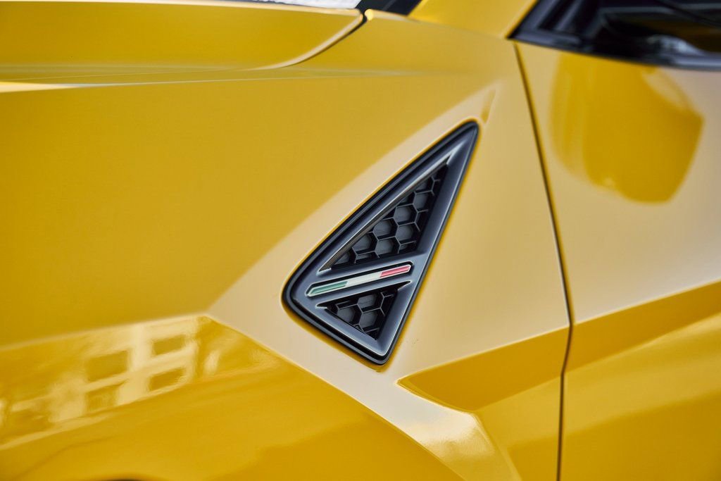 Used 2024 Lamborghini Urus Performante image 12