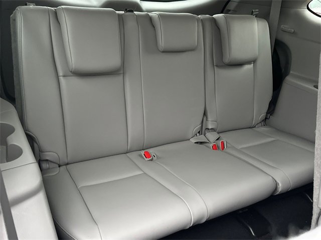 Used 2019 Toyota Highlander XLE image 17