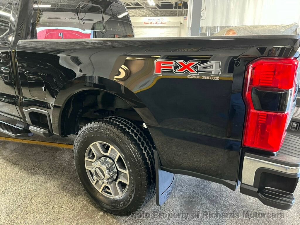 Used 2023 Ford F350 Lariat w/ FX4 Off-Road Package image 7