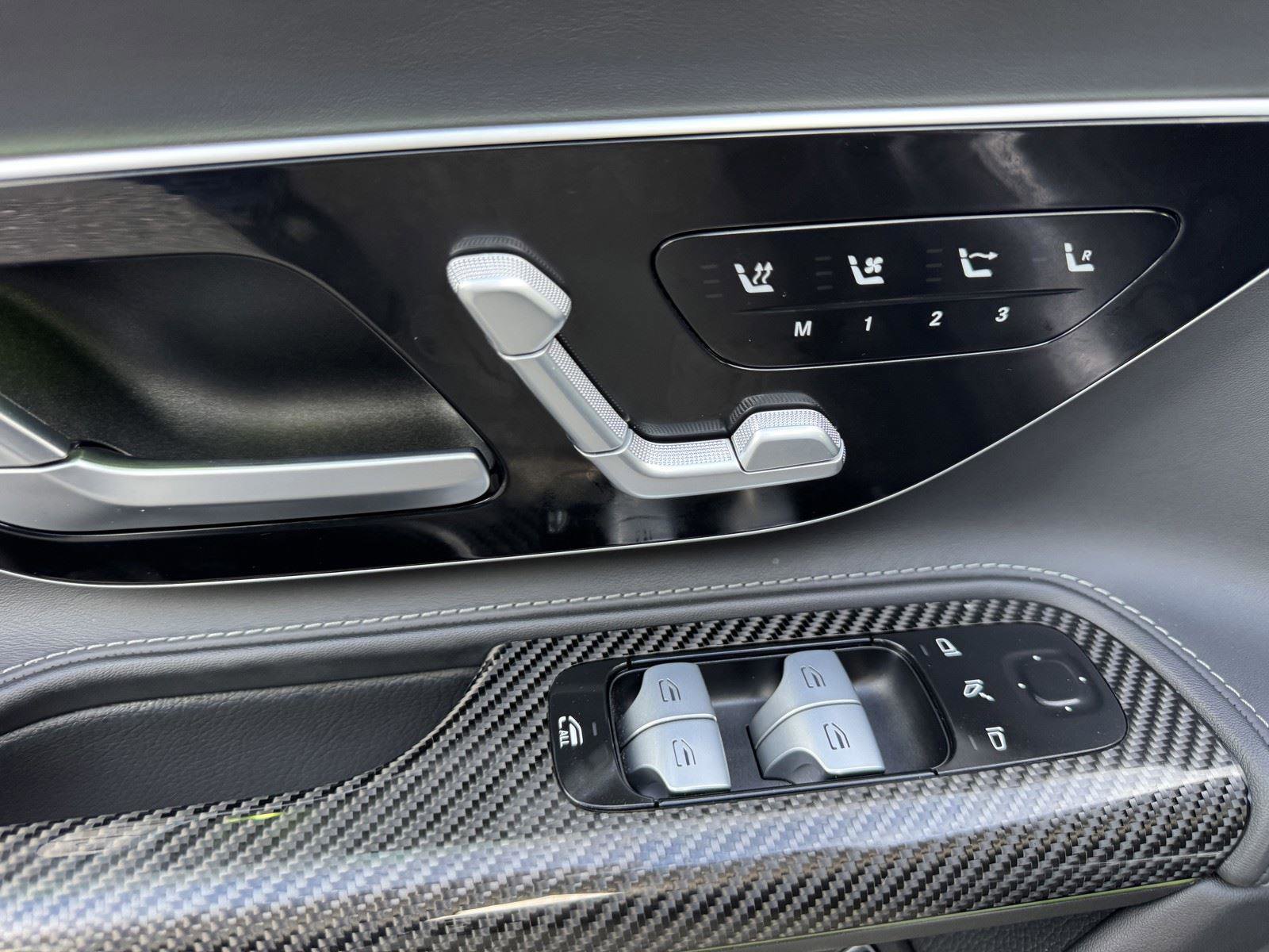 Used 2022 Mercedes-Benz SL 63 AMG 4MATIC image 23