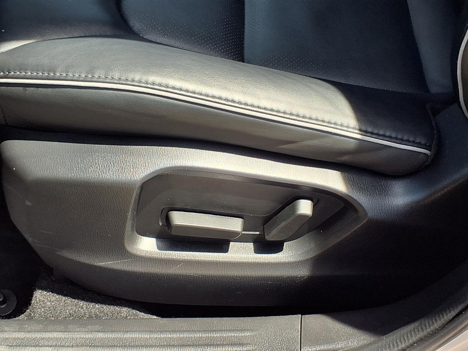 Used 2025 MAZDA CX-5 AWD 2.5 S w/ Select Package image 4
