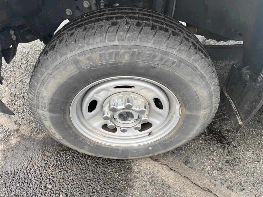 Used 2022 Ford F250 XL w/ Power Equipment Group image 10