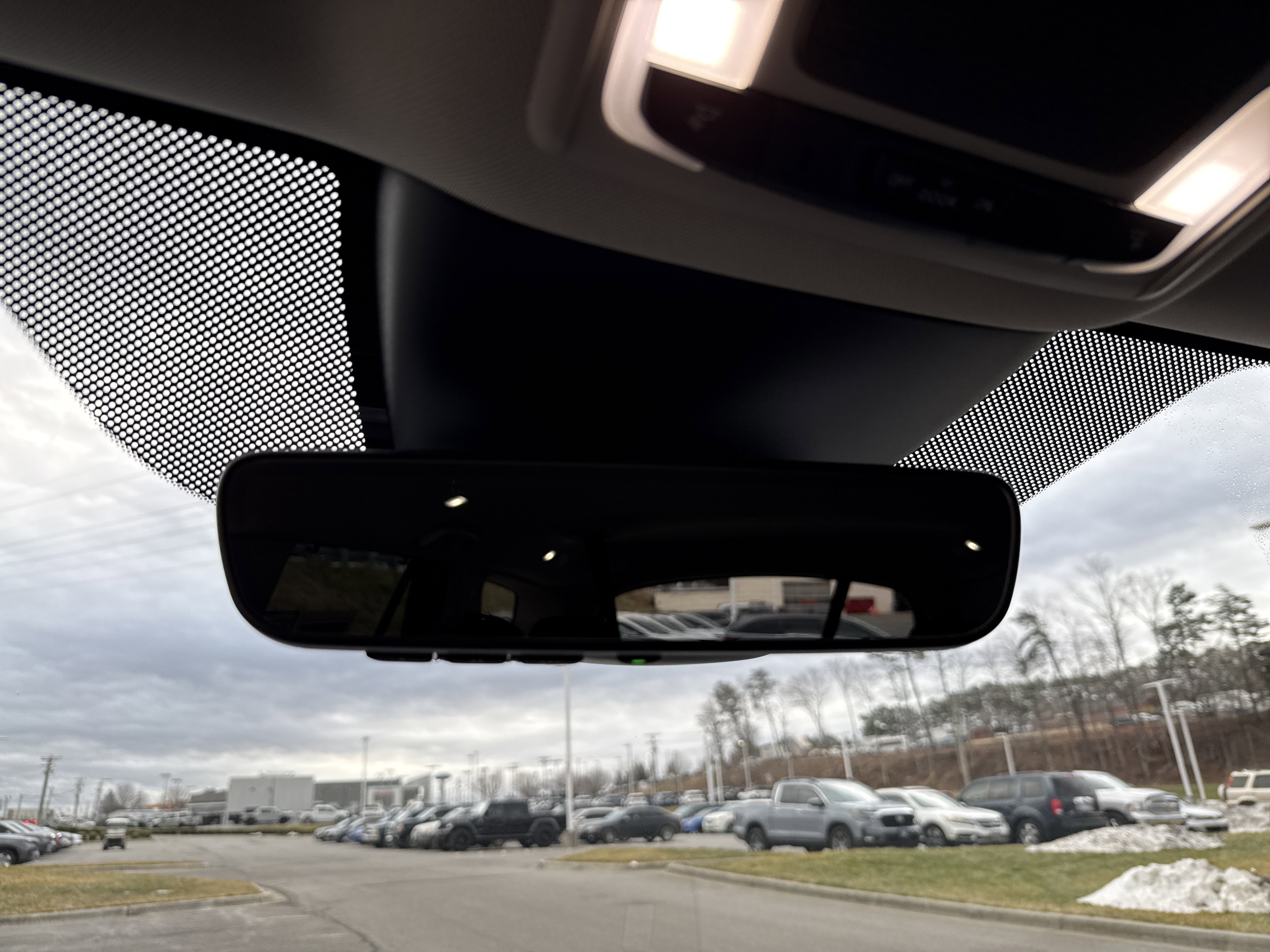 Used 2025 Honda Pilot EX-L image 27