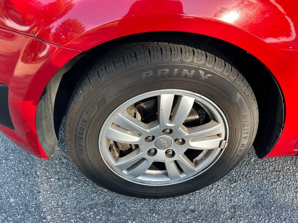 Used 2013 Chevrolet Sonic LT FWD image 9