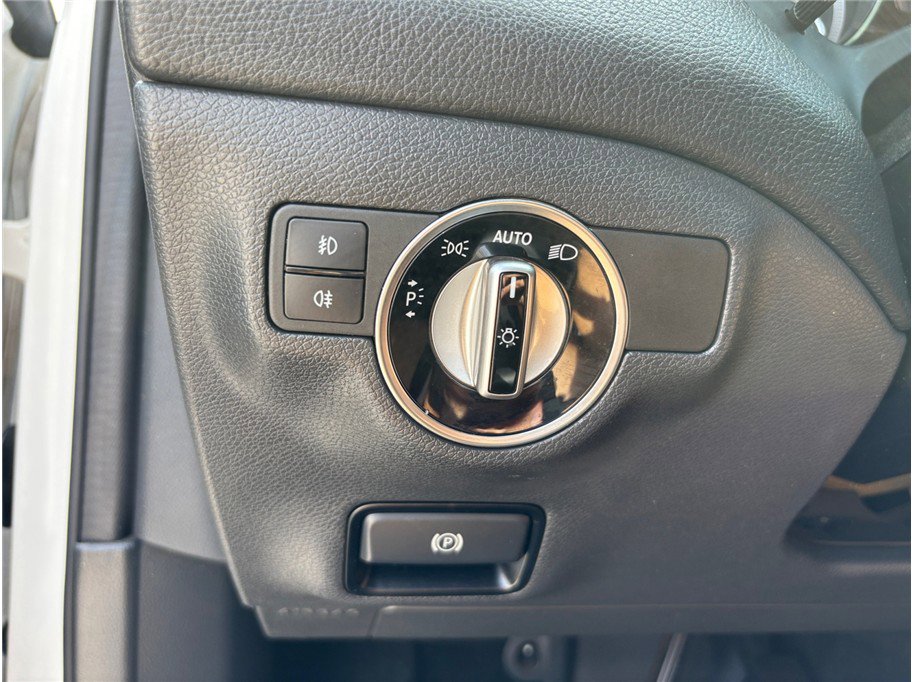 Used 2019 Mercedes-Benz GLA 250 GLA 250 Sport Utility 4D image 30