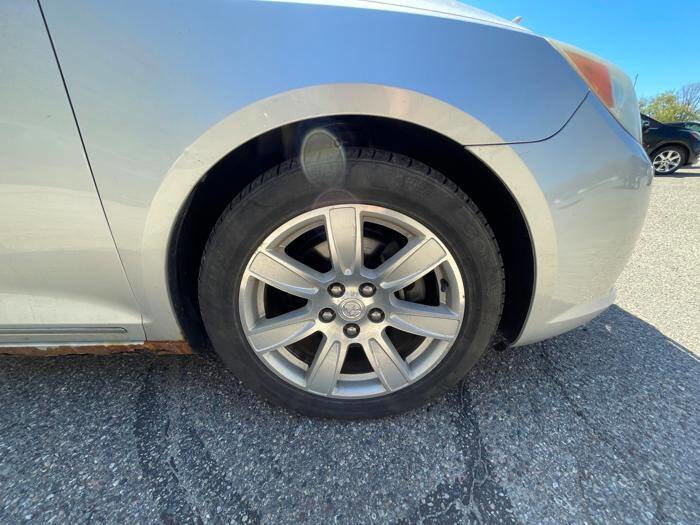 Used 2011 Buick LaCrosse CXL FWD image 19