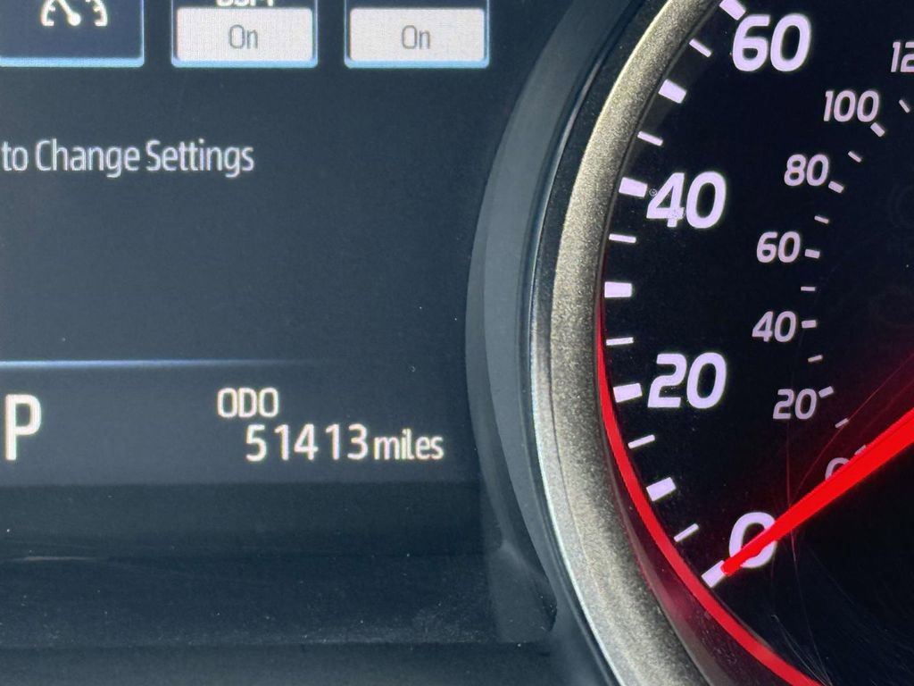 Used 2022 Toyota Camry XSE image 29