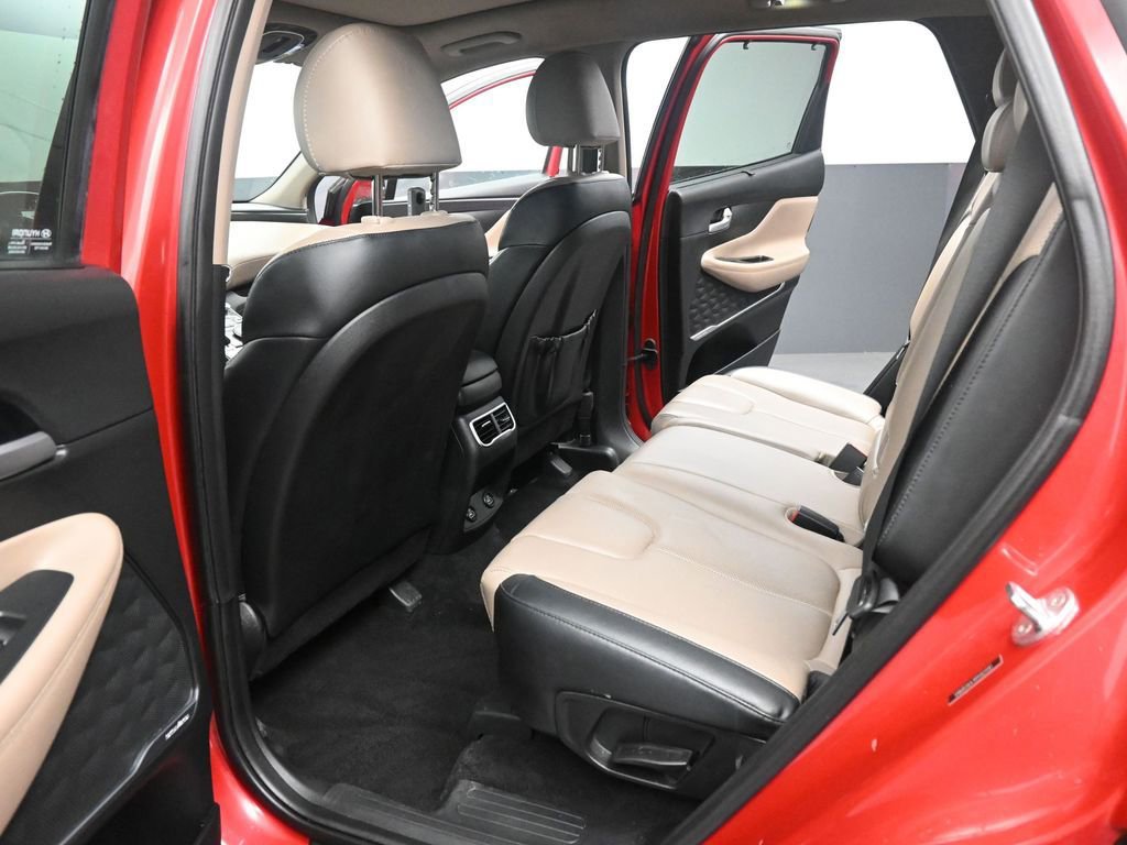 Used 2023 Hyundai Santa Fe SEL w/ Premium Package image 27