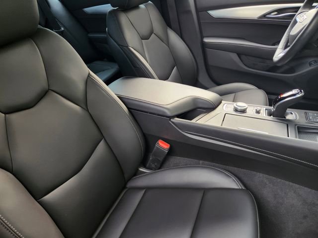 Used 2023 Cadillac CT5 Luxury w/ Cold Weather Package image 10
