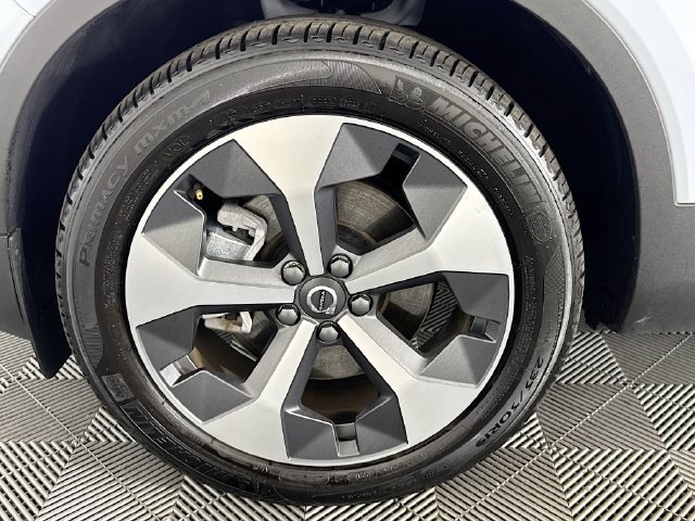 Used 2026 Volvo XC40 B5 Plus AWD/4WD image 39