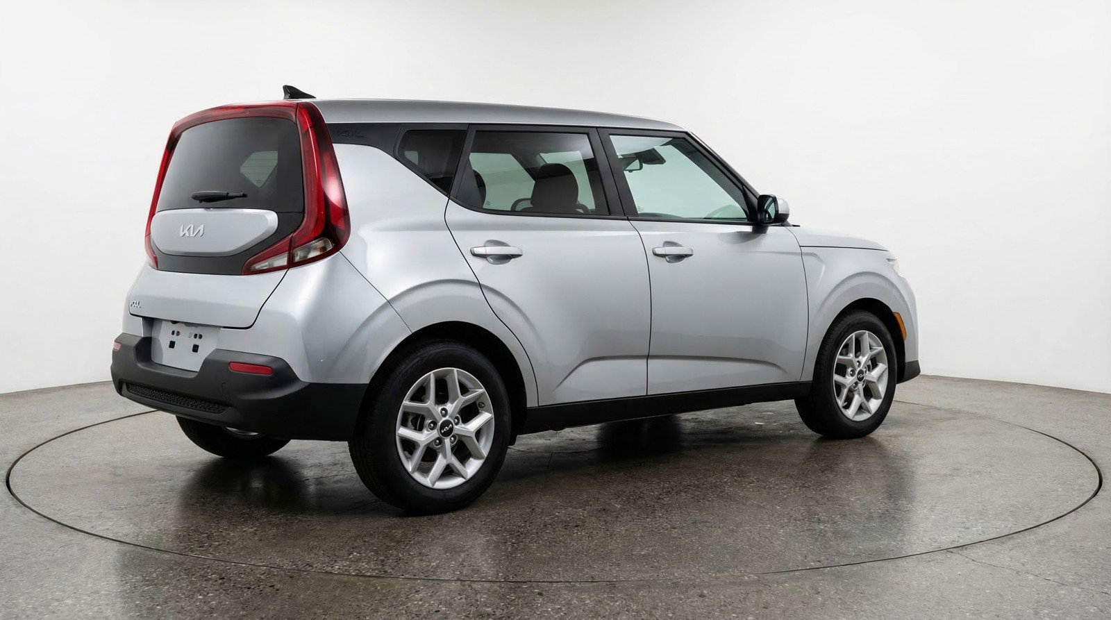 Used 2025 Kia Soul LX w/ LX Technology Package image 9